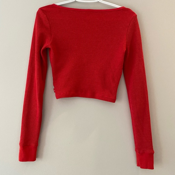 Aritzia crop top - Picture 3 of 3